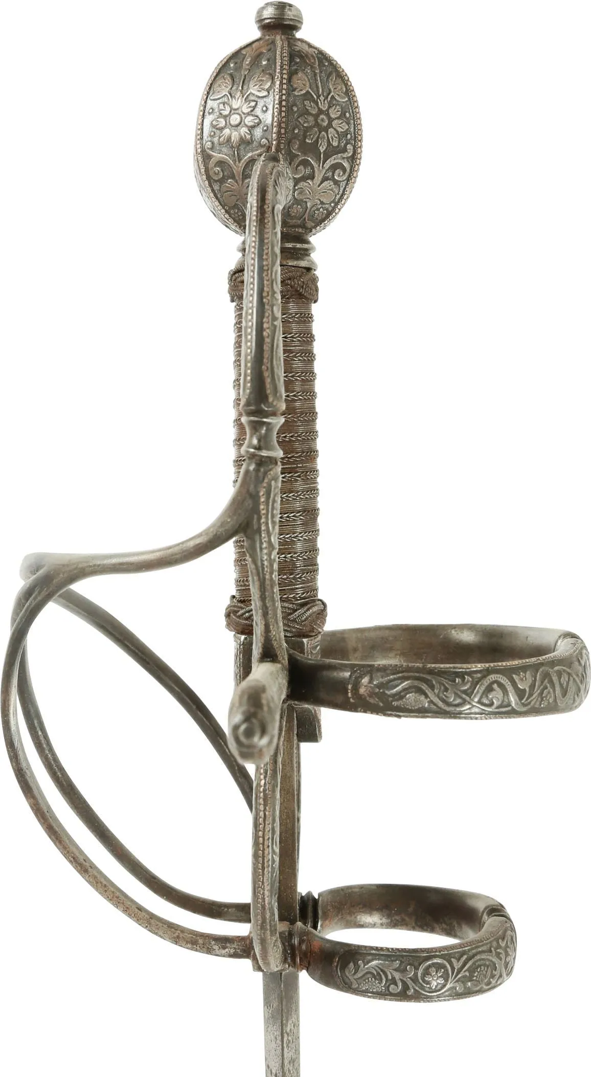 MAGNIFICENT SWEPT HILT RAPIER AND COMPANION LEFT HAND DAGGER