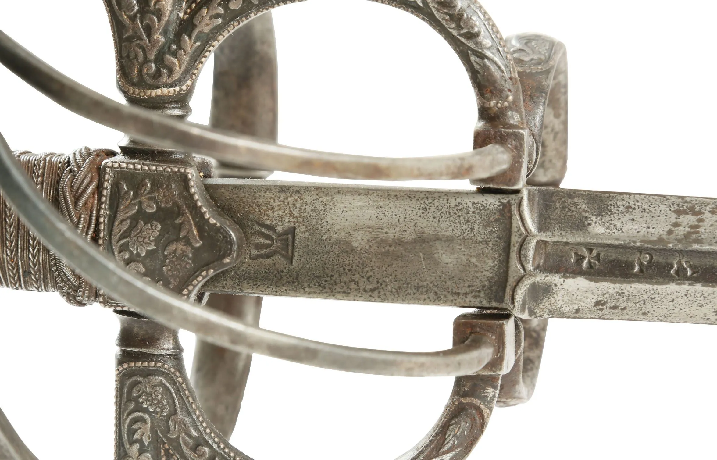 MAGNIFICENT SWEPT HILT RAPIER AND COMPANION LEFT HAND DAGGER