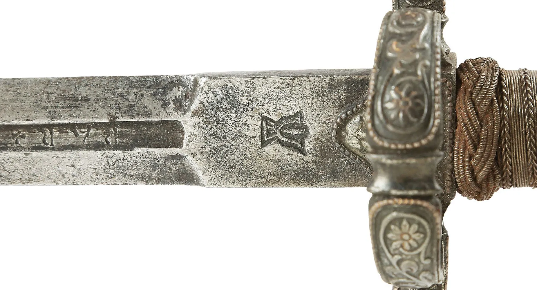 MAGNIFICENT SWEPT HILT RAPIER AND COMPANION LEFT HAND DAGGER