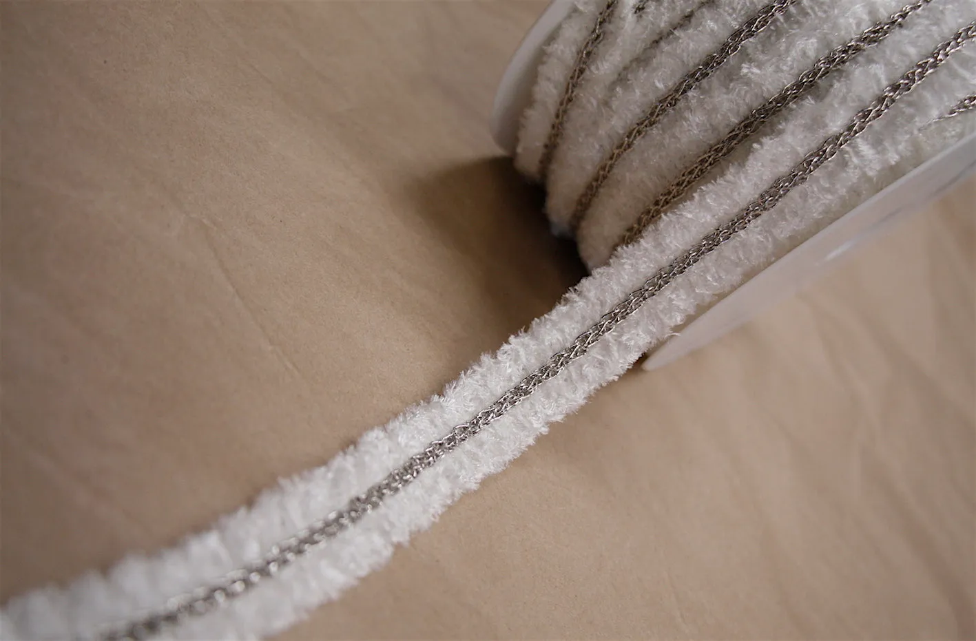 Off-White/Silver Chain Braid Trim